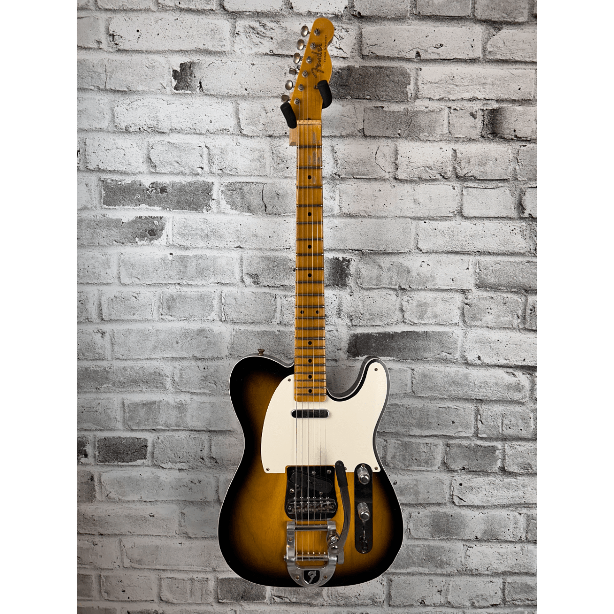 Fender Custom Shop Limited Edition Twisted Telecaster Journeyman Relic, 1-Piece Rift Sawn Maple Neck, 2-Color Sunburst