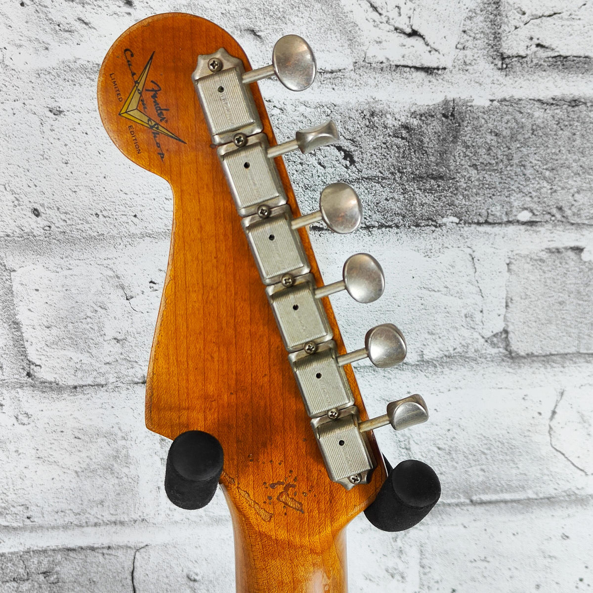 Fender Custom Shop Limited Edition Roasted ’61 Strat Super Heavy Relic, Flat-Lam Rosewood Fingerboard, Aged Sherwood Green Metallic over 3-Color Sunburst