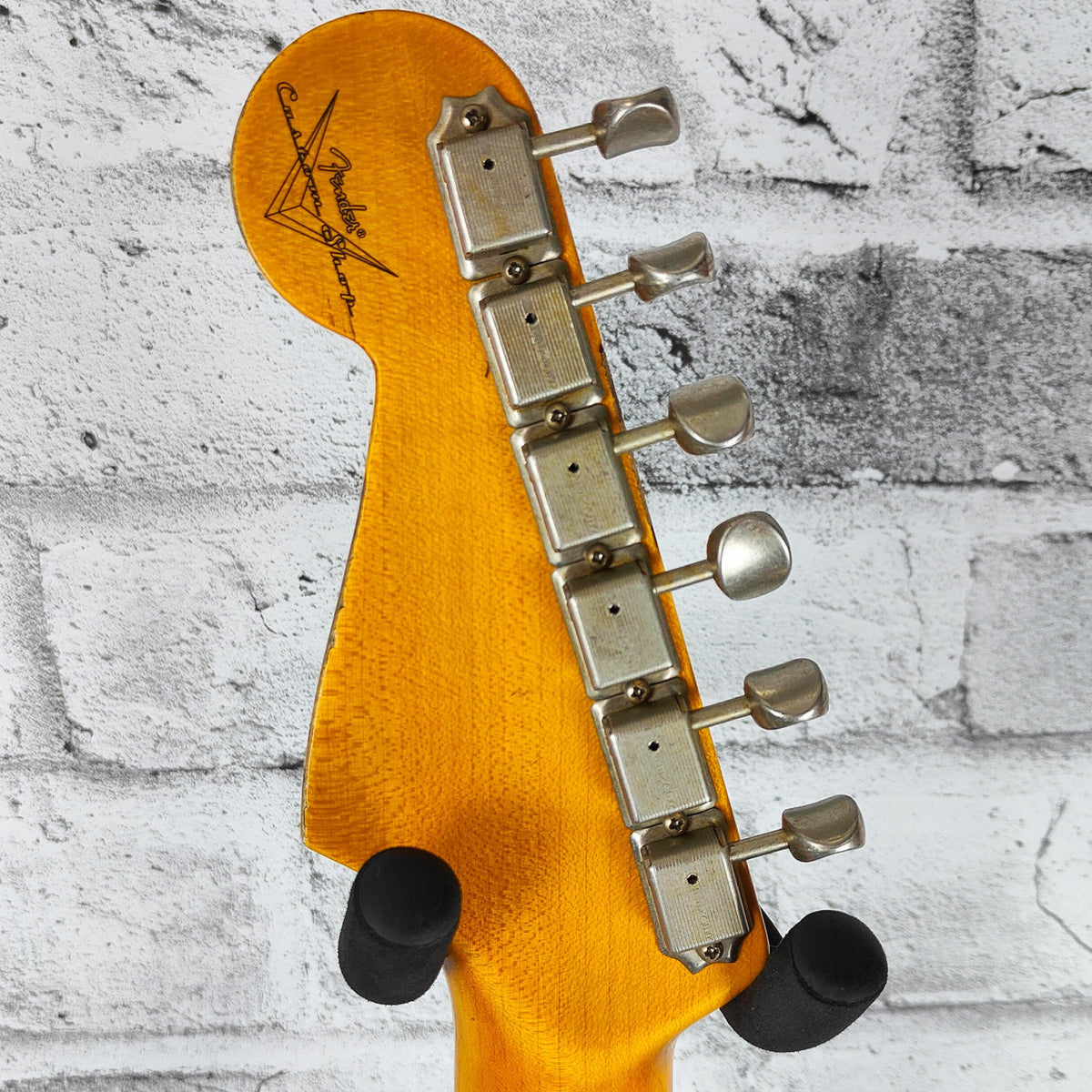 Fender Custom Shop ’61 Strat Heavy Relic, Rosewood Fingerboard, Super Faded Aged Sonic Blue over 3-Color Sunburst