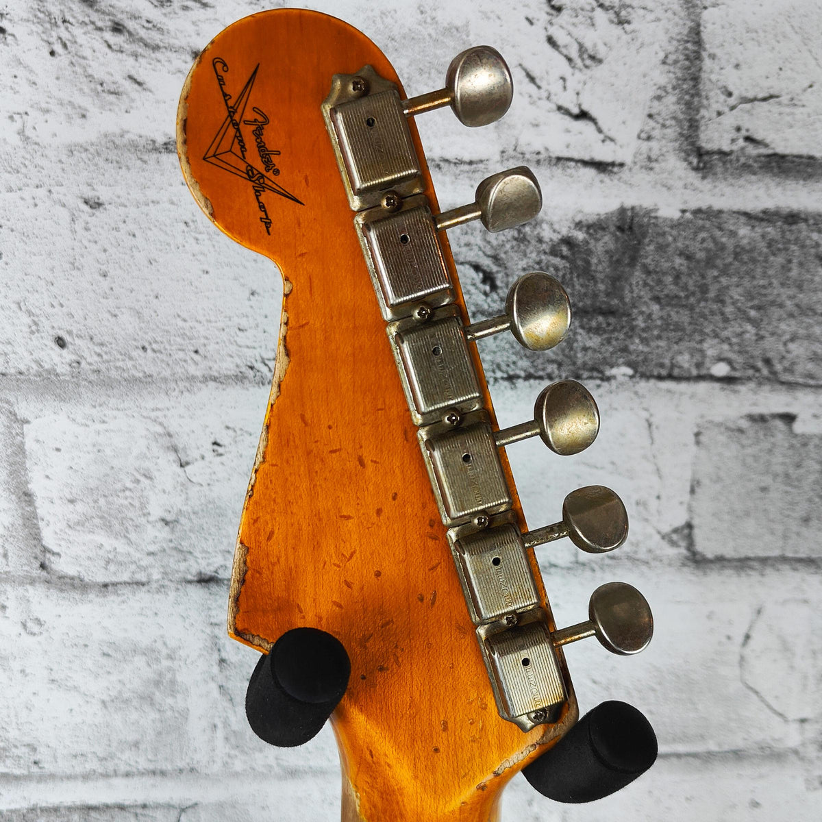 Fender Custom Shop 1963 Stratocaster Super Heavy Relic, 3A Rosewood Fingerboard, Super Faded Aged Surf Green over 3-Color Sunburst