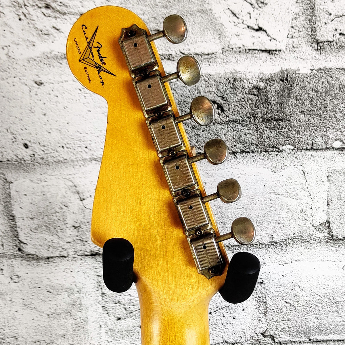 Fender Custom Shop Limited Edition '62/'63 Stratocaster Journeyman Relic, Rosewood Fingerboard - Aged Seafoam Green