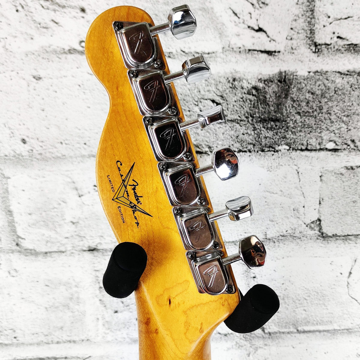 Fender Custom Shop Limited ’70S Telecaster Thinline Journeyman Relic, Bleached 3-Tone Sunburst