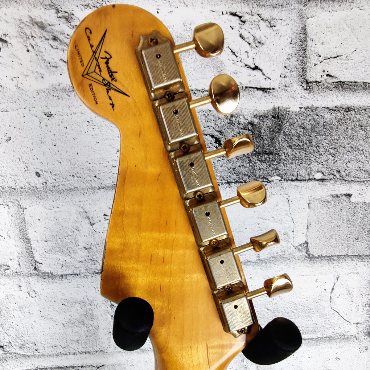 Fender Custom Shop Limited Edition '55 Bone Tone Strat Relic, 2A Flame Maple Fingerboard, Aged Honey Blonde with Gold Hardware