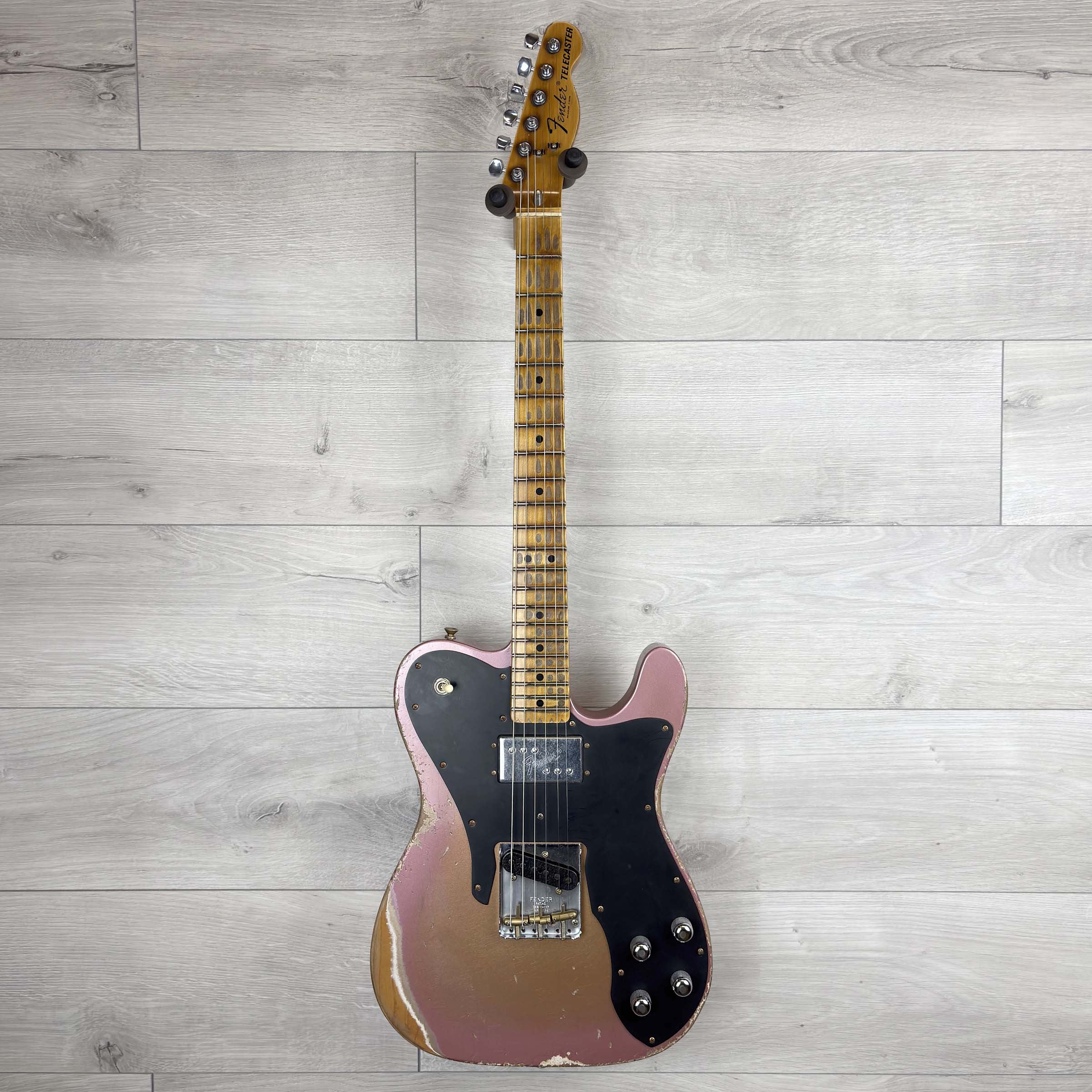 FENDER Custom Shop Limited Edition Telecaster Custom Super Heavy Relic, 1-Piece Quartersawn Maple Neck, Aged Firemist Gold with Aged Burgundy Mist Burst