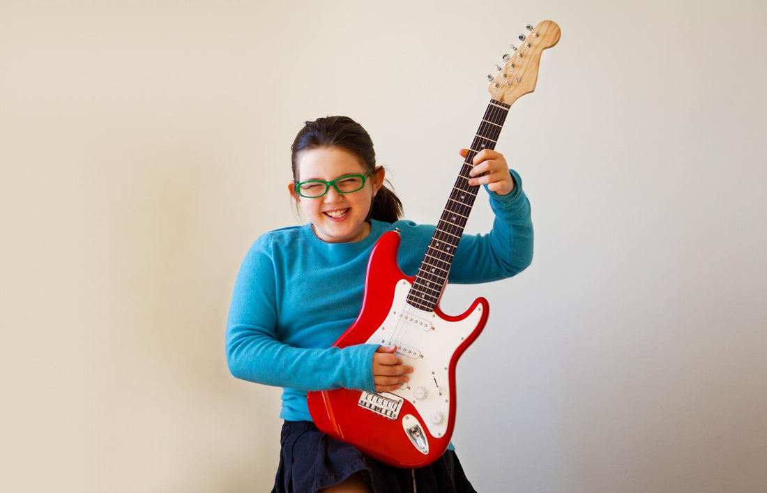 10-kids-play-guitar