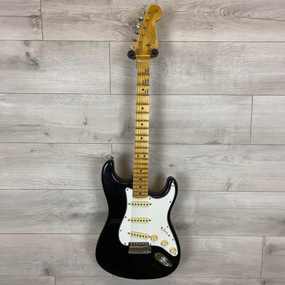FENDER Custom Shop 65 Stratocaster Journeyman avec manche en érable et micros bobinés à la main - Noir