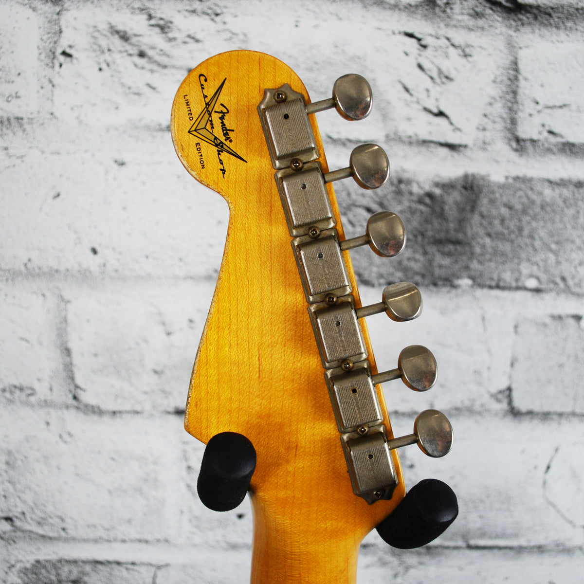 Fender Custom Shop Limited Edition 63 Strat Heavy Relic 3-Tone Sunburst