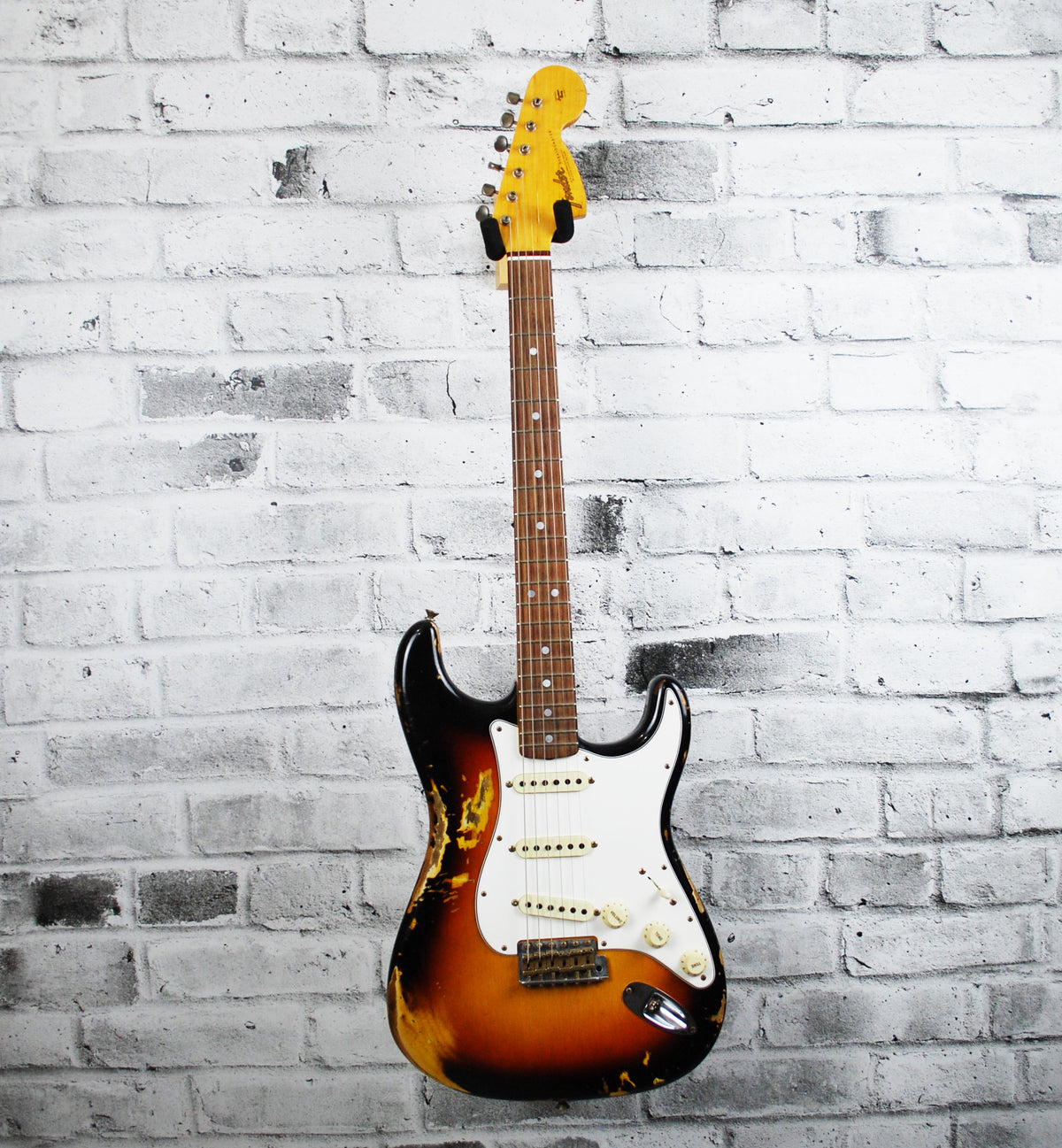 Fender 1967 HEAVY RELIC STRATOCASTER - 3-Tone Sunburst