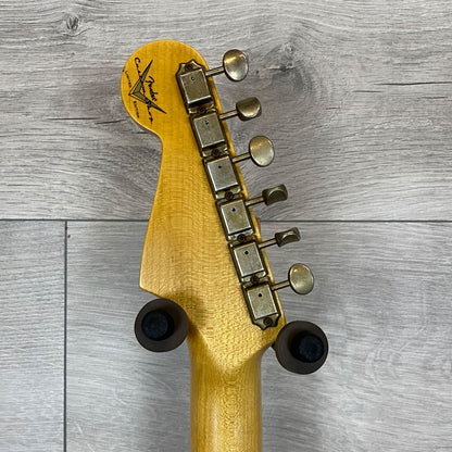 FENDER Custom Shop 65 Stratocaster Journeyman avec manche en érable et micros bobinés à la main - Noir