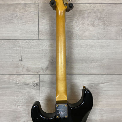 FENDER Custom Shop 65 Stratocaster Journeyman avec manche en érable et micros bobinés à la main - Noir