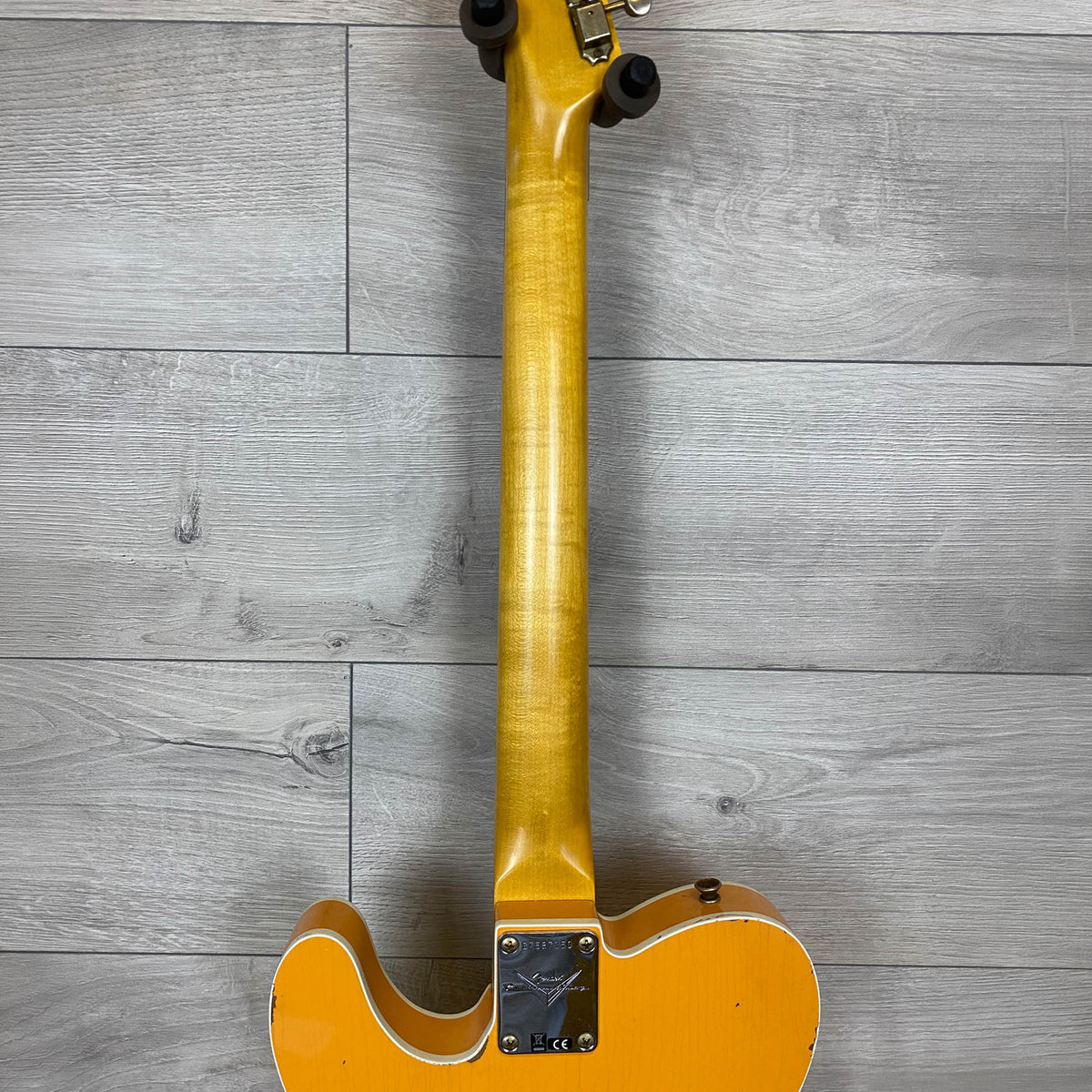FENDER Custom Shop 63 Esquire Custom de style Relic en palissandre avec micro bobiné à la main - Faded Orange