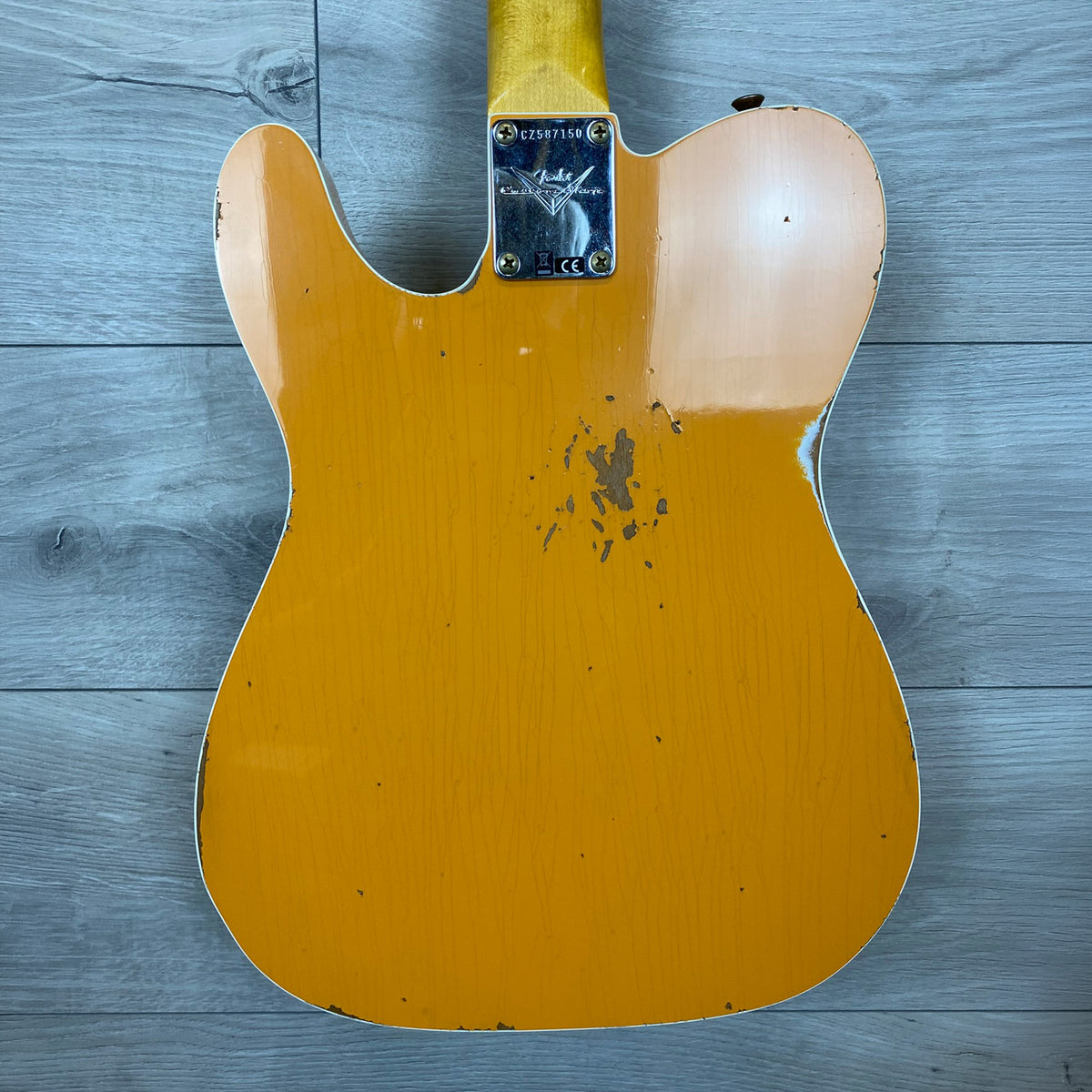 FENDER Custom Shop 63 Esquire Custom de style Relic en palissandre avec micro bobiné à la main - Faded Orange