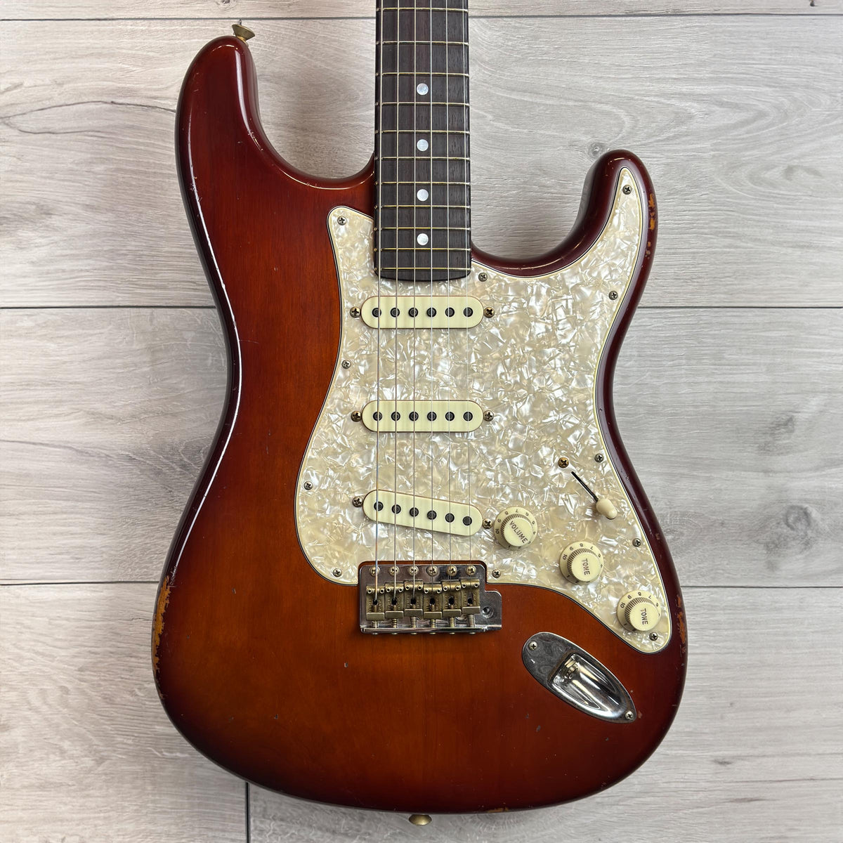 FENDER Custom Shop Masterbuilt Todd Krause '60s Strat Light Relic Finish, Alder Body, Rift Sawn Maple Neck, Violin Burst