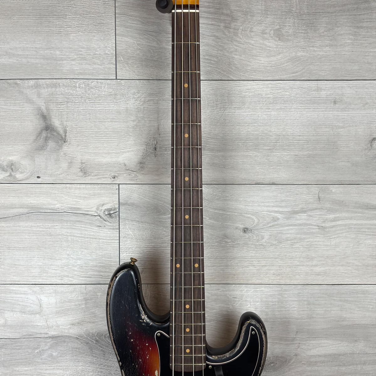 FENDER Custom Shop Masterbuilt Greg Fessler '63 Precision Bass, Relic Lacquer Finish, 2-Piece Select Alder Body, Quartersawn Maple Neck, 3 Tone Sunburst