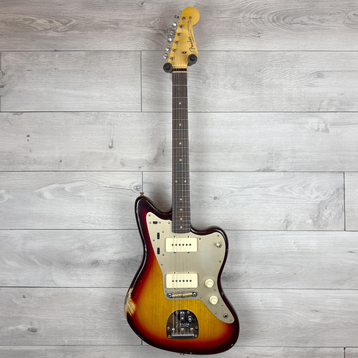 FENDER Custom Shop 1959 Jazzmaster Relic, Rosewood Fingerboard, Chocolate 3-Tone Sunburst