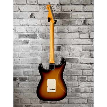 Fender Custom Shop Vintage Custom 1962 Stratocaster NOS, Maple Fingerboard, 3-Color Sunburst