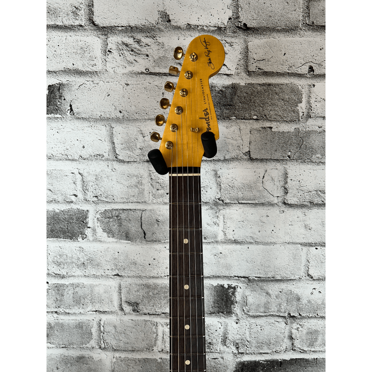 Fender Custom Shop Stevie Ray Vaughan Signature Stratocaster® Relic® with Closet Classic Hardware, Rosewood Fingerboard, Faded 3-Color Sunburst