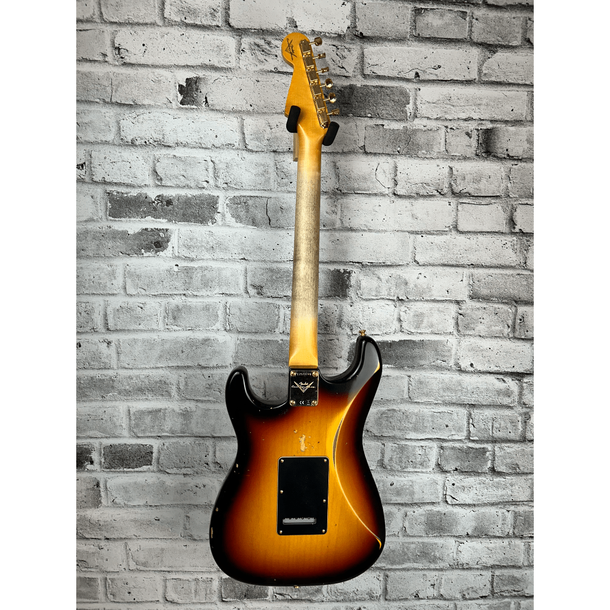 Fender Custom Shop Stevie Ray Vaughan Signature Stratocaster® Relic® with Closet Classic Hardware, Rosewood Fingerboard, Faded 3-Color Sunburst