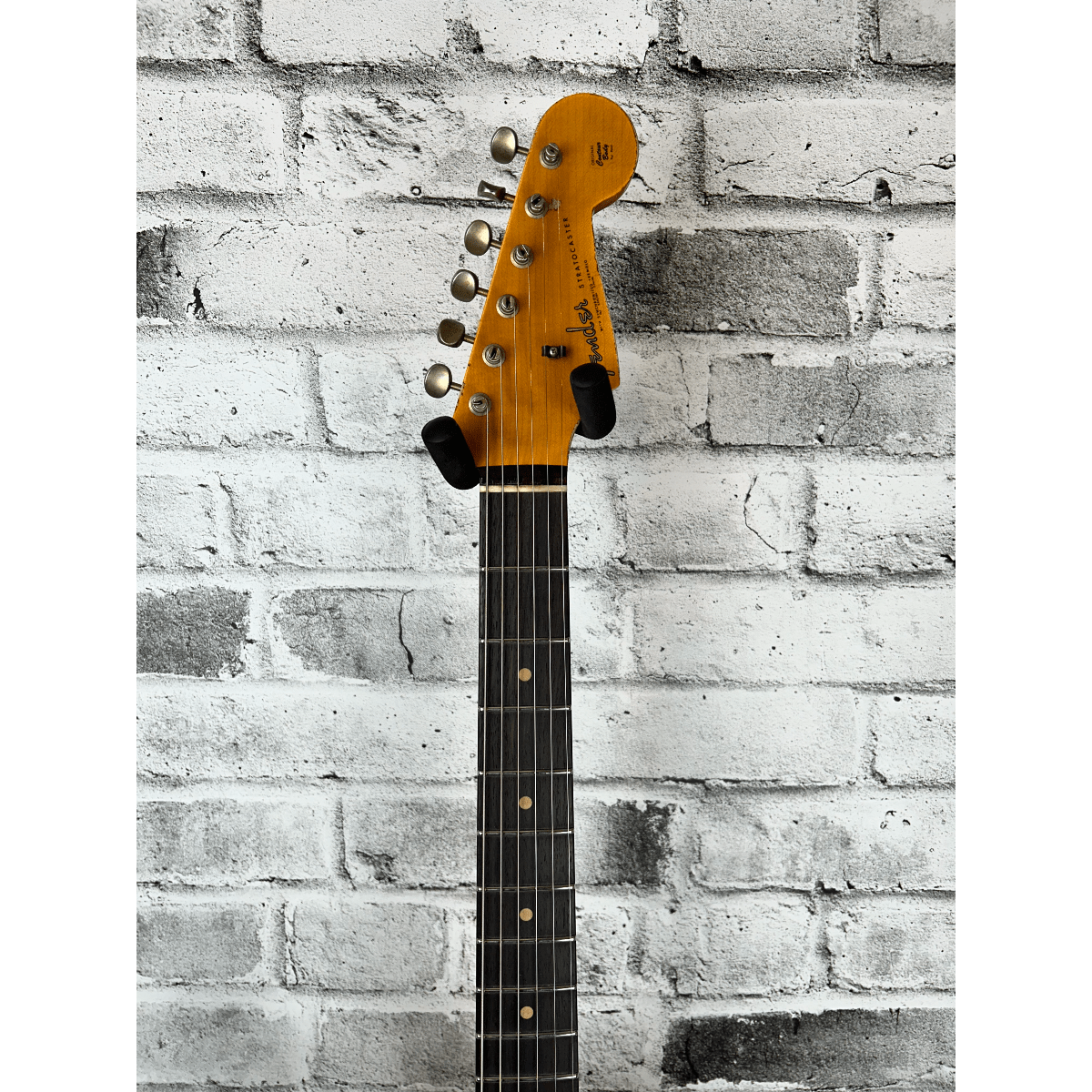 Fender Custom Shop Limited Edition 1962 Heavy Relic Stratocaster, Aged Olympic White Over 3-Tone Sunburst