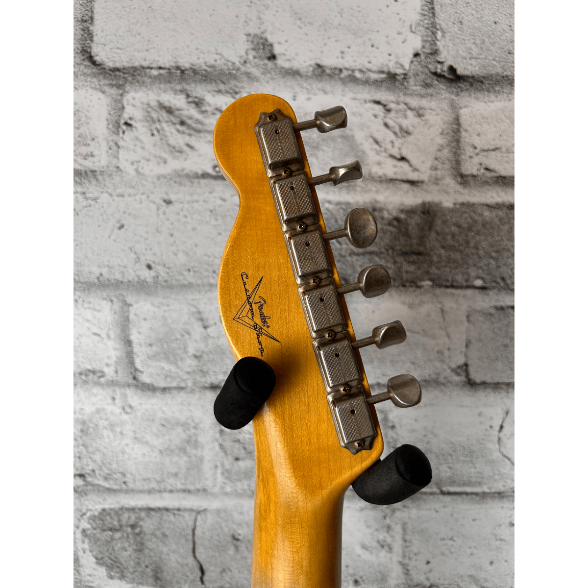 Fender Custom Shop 1957 Telecaster Journeyman Relic, 1-Piece Quartersawn Maple Neck, Wide-Fade 2-Color Sunburst