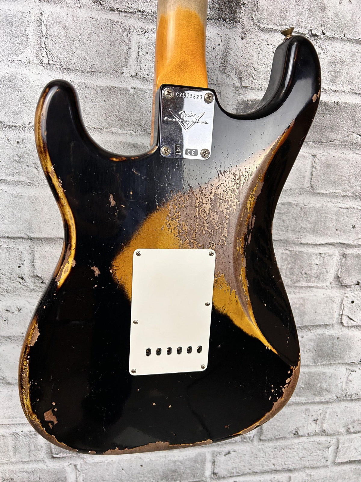 Fender Custom Shop 1960 Stratocaster Heavy Relic, Rosewood Fingerboard, Aged Black over 3-Color Sunburst