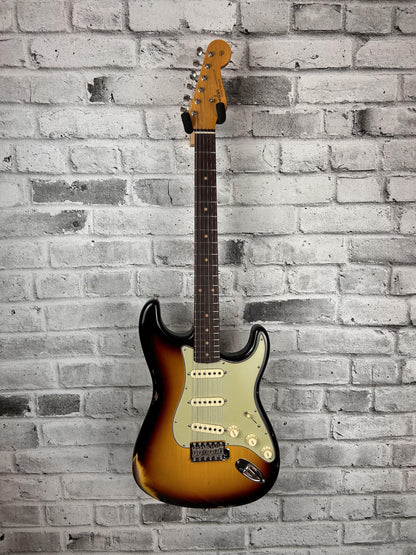 Fender Custom Shop Late 1962 Stratocaster Relic with Closet Classic Hardware, Rosewood Fingerboard, 3-Color Sunburst