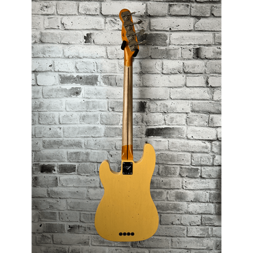 Fender Custom Shop 1953 Precision Bass® Journeyman, Maple Neck, Aged Butterscotch Blonde