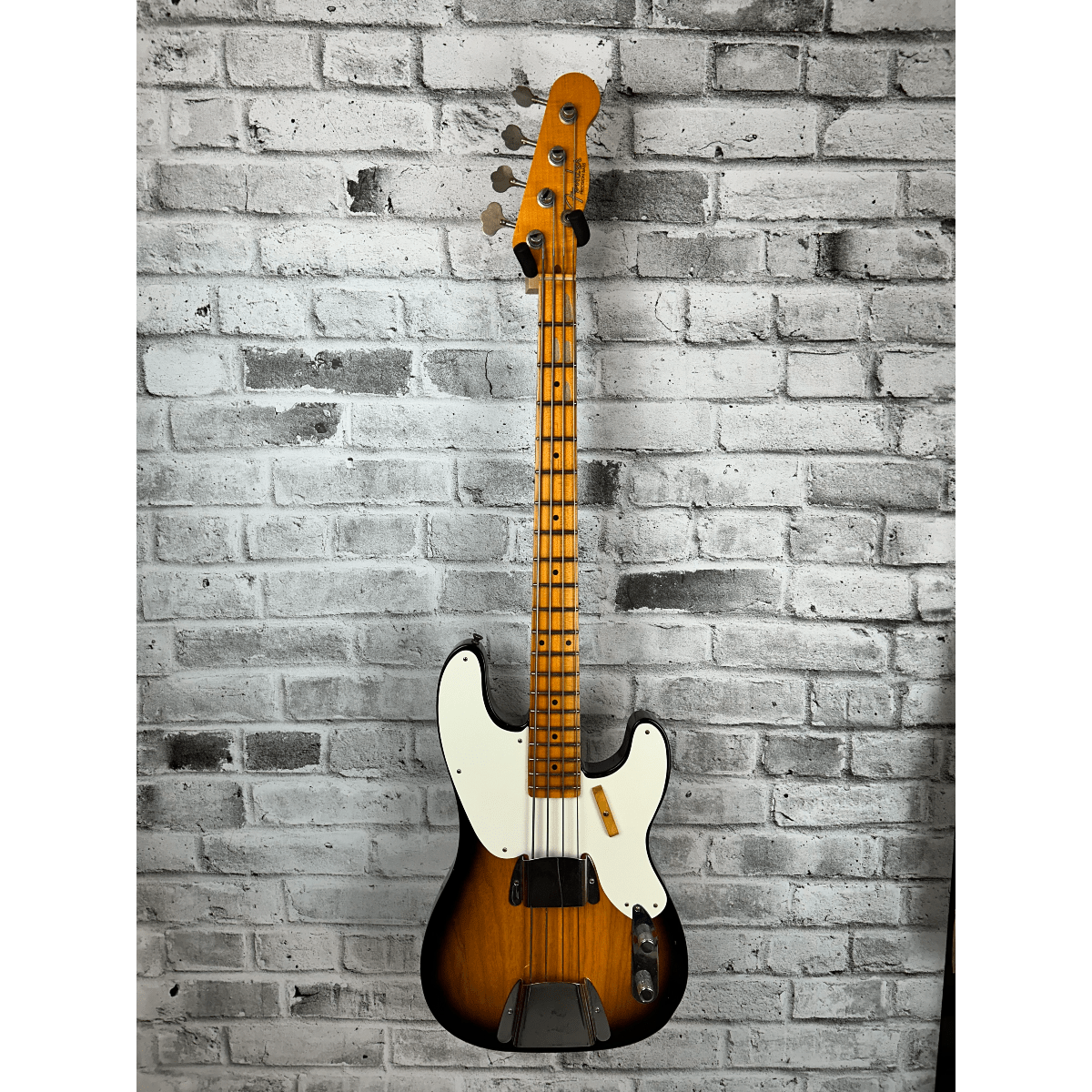 Fender Custom Shop 1953 Precision Bass Journeyman Relic, 1-Piece Quartersawn Maple Neck, Aged 2-Color Sunburst