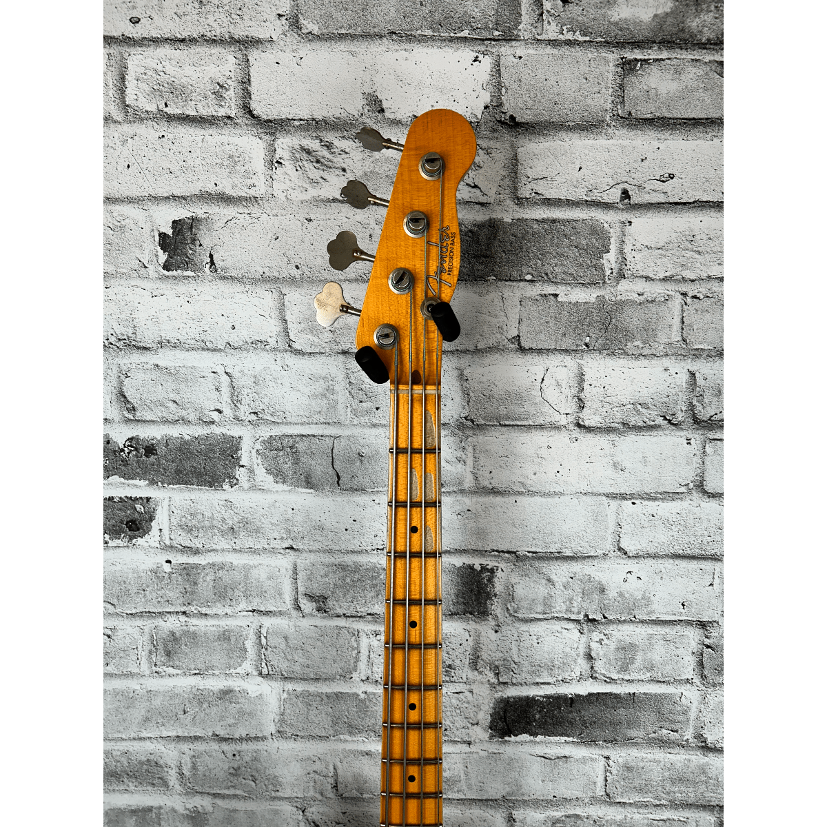 Fender Custom Shop 1953 Precision Bass Journeyman Relic, 1-Piece Quartersawn Maple Neck, Aged 2-Color Sunburst