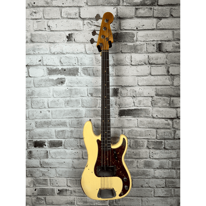 Fender Custom Shop 1964 Precision Bass Relic, Rosewood Fingerboard, Aged Vintage White