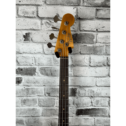 Fender Custom Shop 1964 Precision Bass Relic, Rosewood Fingerboard, Aged Vintage White