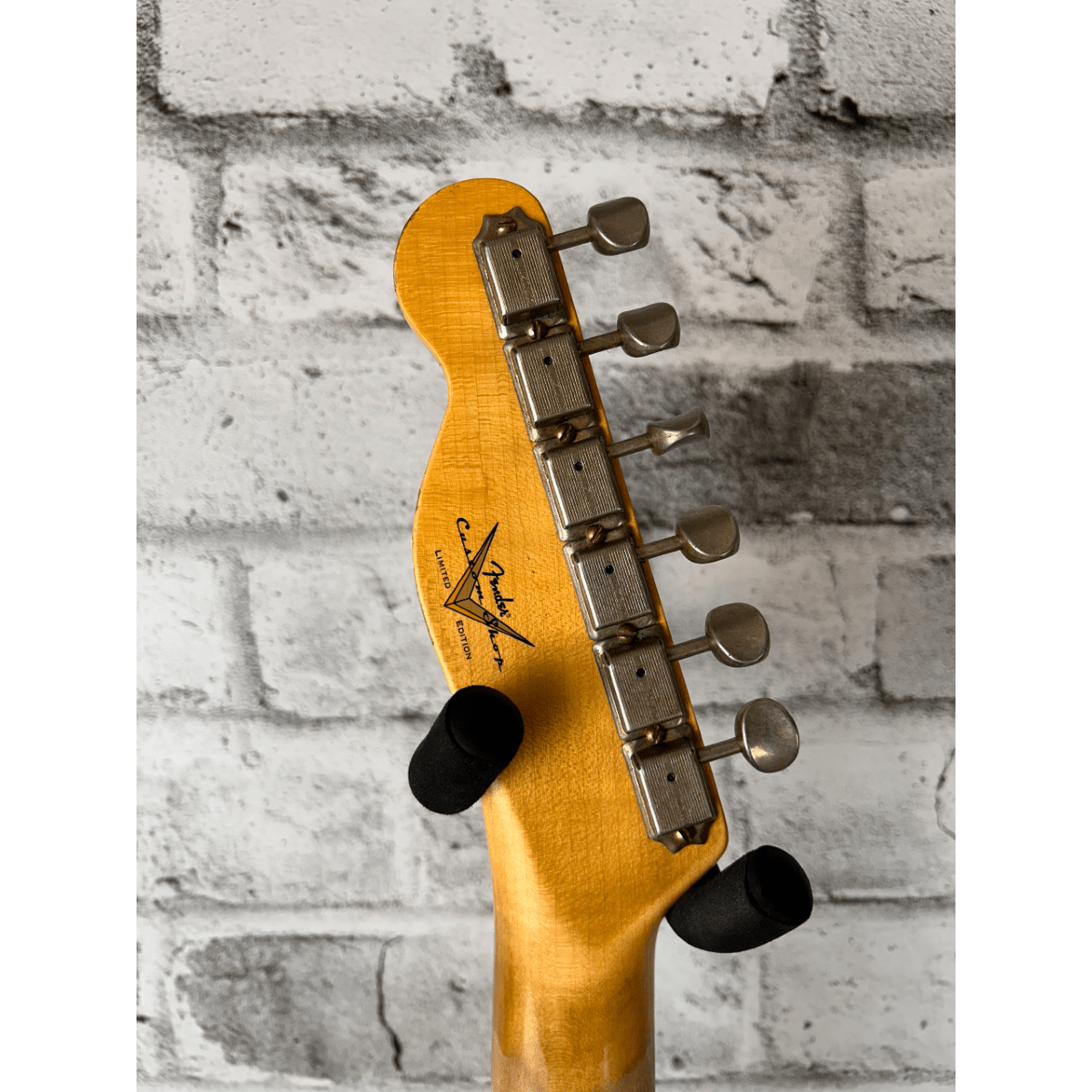 Fender Custom Shop  Limited Edition Nocaster Thinline Relic, 1-Piece Quartersawn Maple Neck, Aged 2-Color Sunburst