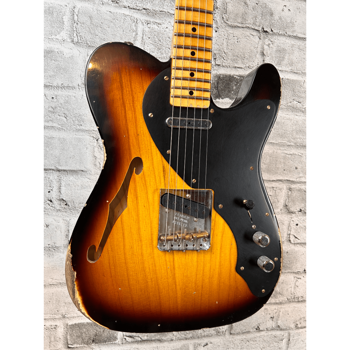 Fender Custom Shop  Limited Edition Nocaster Thinline Relic, 1-Piece Quartersawn Maple Neck, Aged 2-Color Sunburst