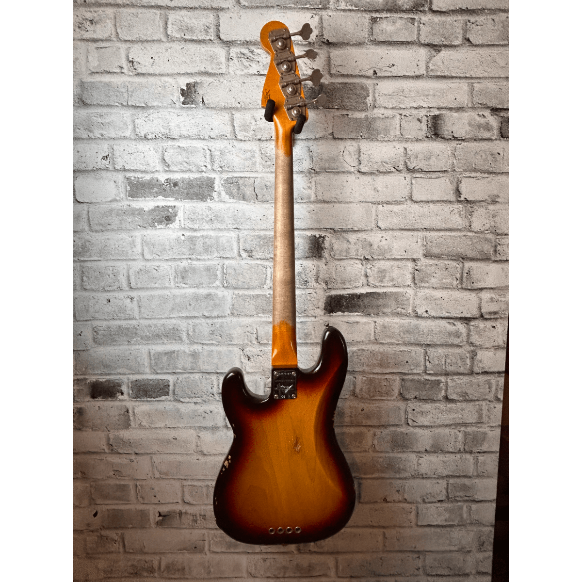 Fender Custom Shop  Limited Edition 1959 Precision Bass Special Relic, Quartersawn Maple Neck, Chocolate 3-Color Sunburst