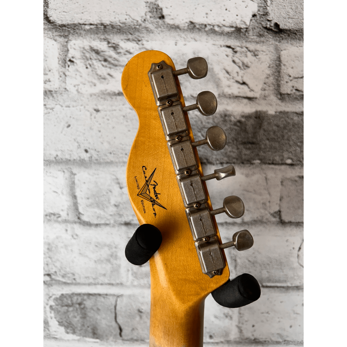 Fender Custom Shop Limited Edition Twisted Telecaster Journeyman Relic, 1-Piece Rift Sawn Maple Neck, 2-Color Sunburst