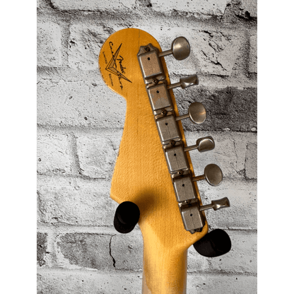 Fender Custom Shop Limited Edition 70th Anniversary 1954 Stratocaster Heavy Relic, Wide-Fade 2-Color Sunburst