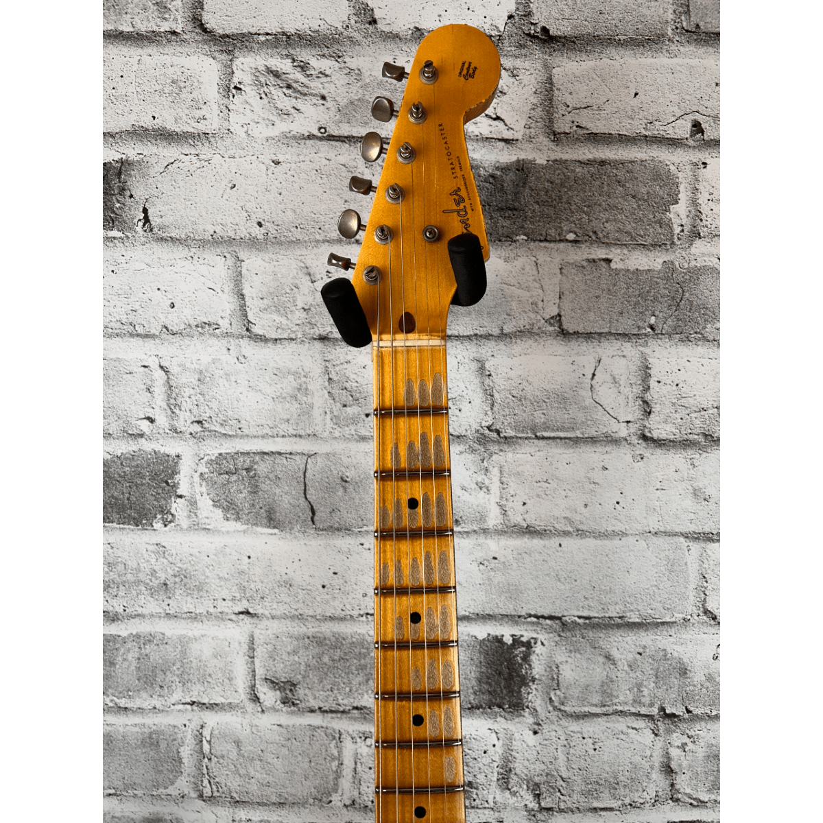 Fender Custom Shop Limited Edition 70th Anniversary 1954 Stratocaster Heavy Relic, Wide-Fade 2-Color Sunburst