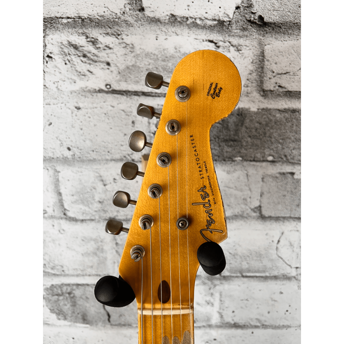 Fender Custom Shop Limited Edition 70th Anniversary 1954 Stratocaster Heavy Relic, Wide-Fade 2-Color Sunburst