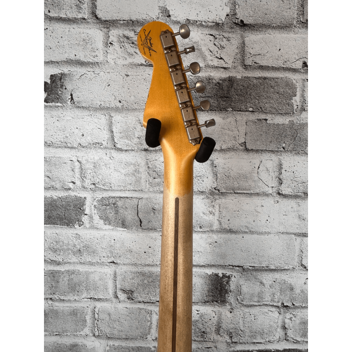 Fender Custom Shop Limited Edition 70th Anniversary 1954 Stratocaster Heavy Relic, Wide-Fade 2-Color Sunburst