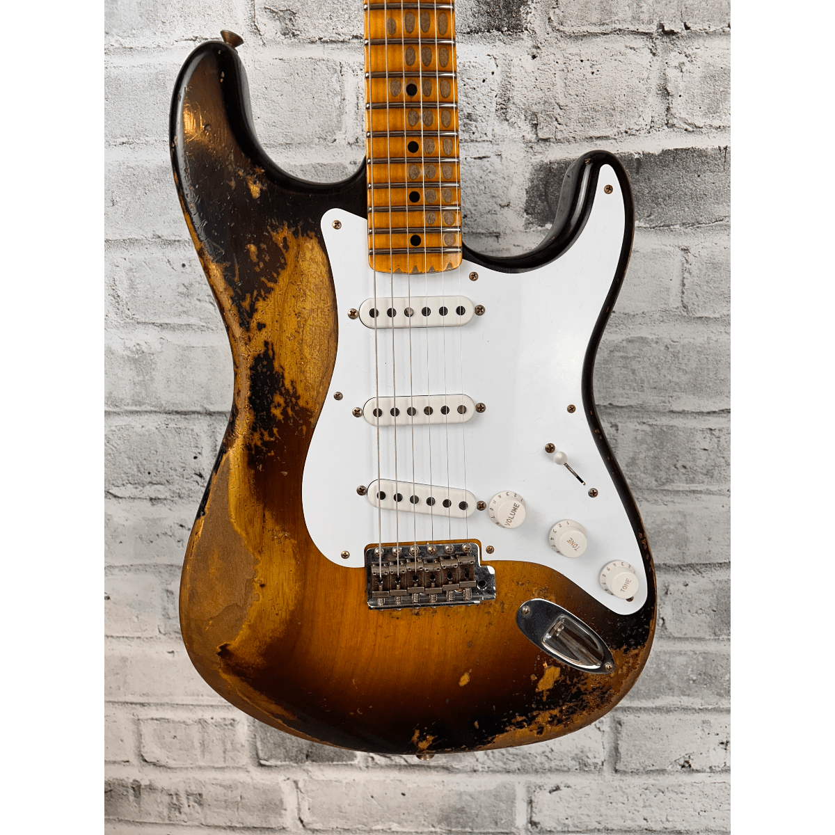 Fender Custom Shop Limited Edition 70th Anniversary 1954 Stratocaster Super Heavy Relic, Wide-Fade 2-Color Sunburst