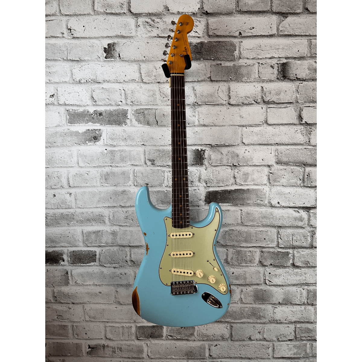 Fender Custom Shop Late 1962 Stratocaster Relic with Closet Classic Hardware, Rosewood Fingerboard, Faded Aged Daphne Blue