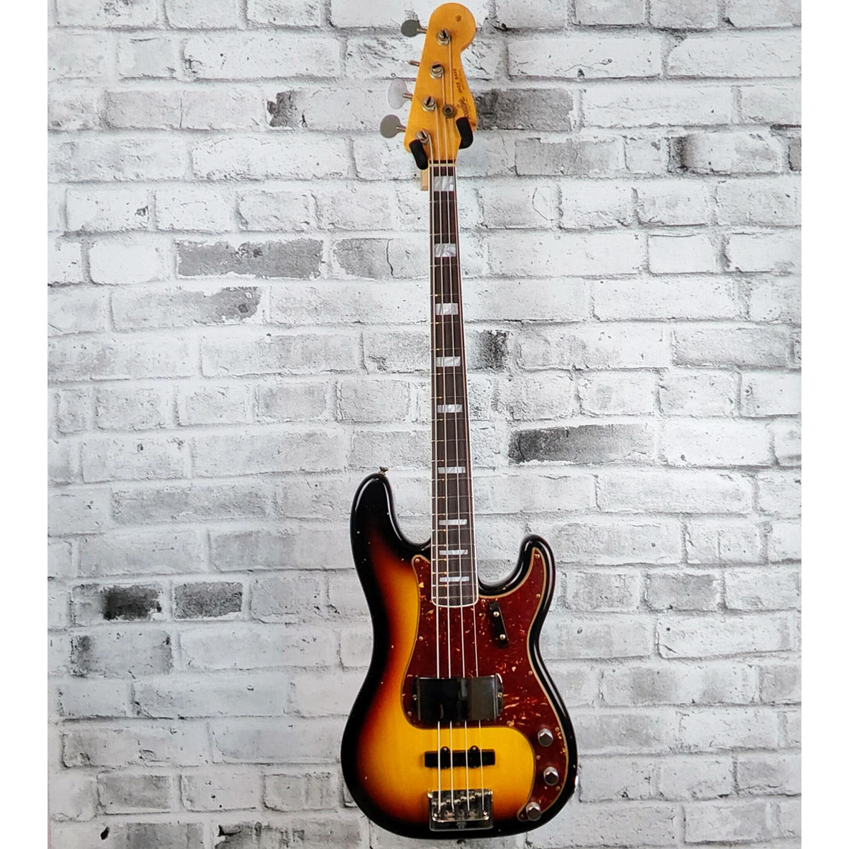 Fender Custom Shop  Limited Edition P Bass Special Journeyman Relic, Rosewood Fingerboard, 3-Color Sunburst