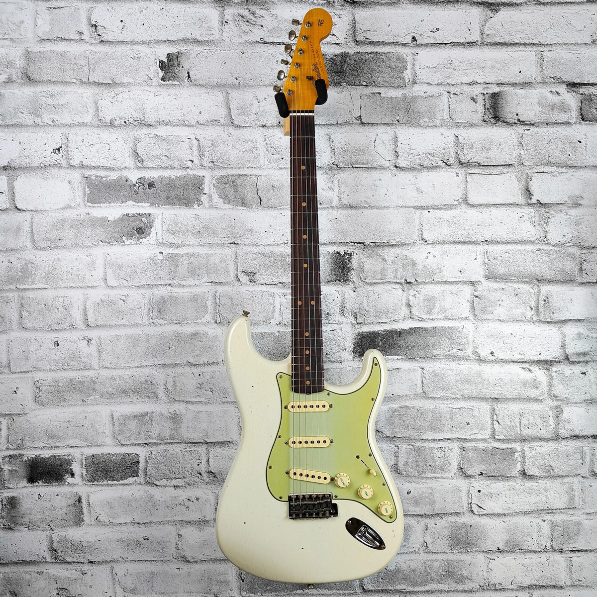 Fender Custom Shop '64 Strat Journeyman Relic, Rosewood Fingerboard, Aged Olympic White