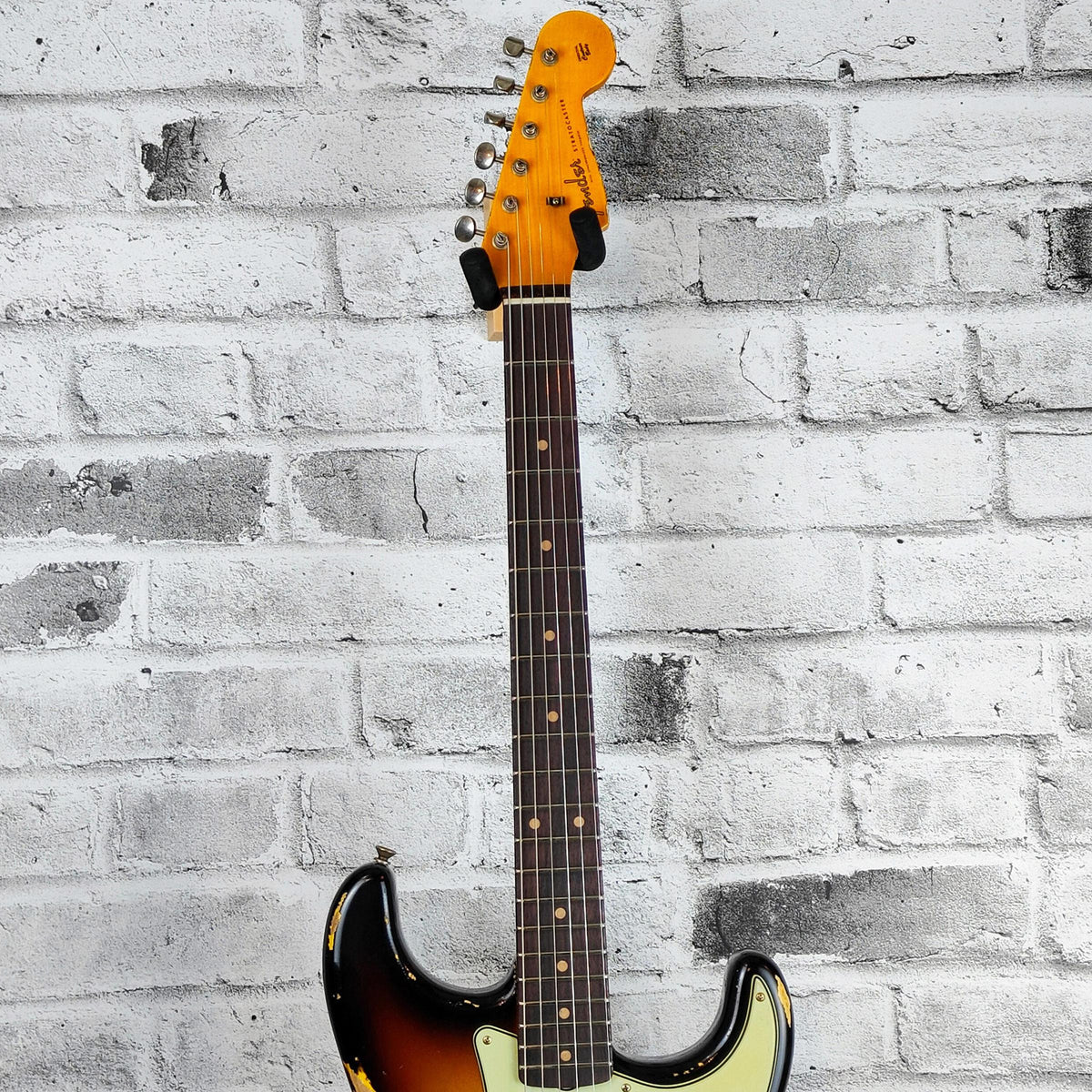 Fender Custom Shop '61 Strat Heavy Relic, Rosewood Fingerboard, Super Faded Aged 3-Color Sunburst