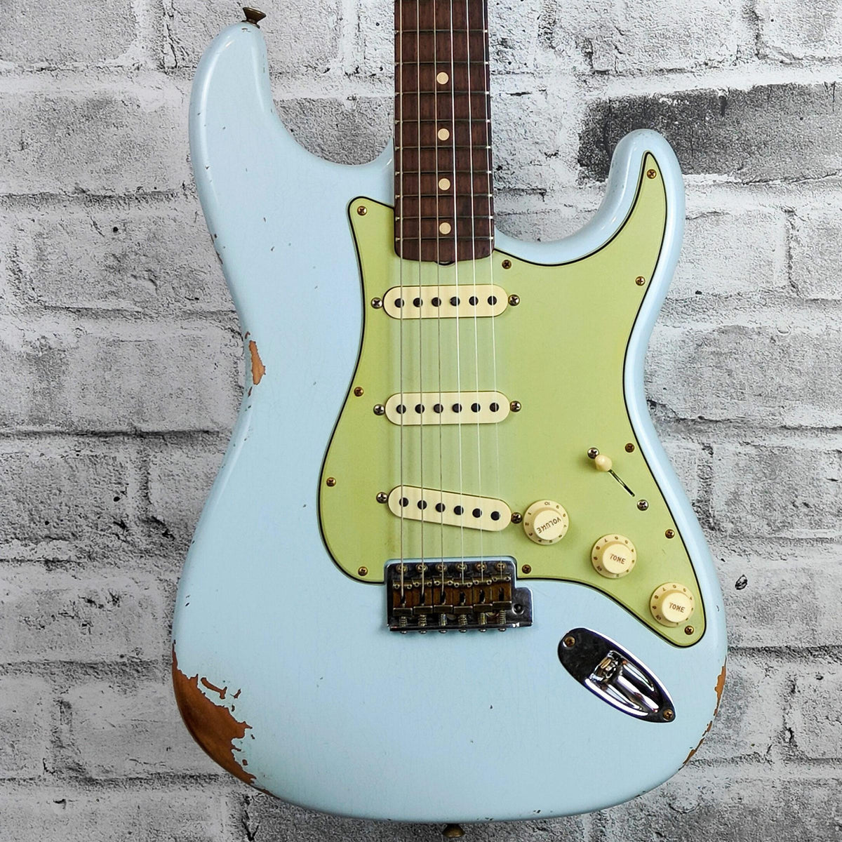 Fender Custom Shop Limited Edition ’63 Strat Heavy Relic, Faded Aged Sonic Blue