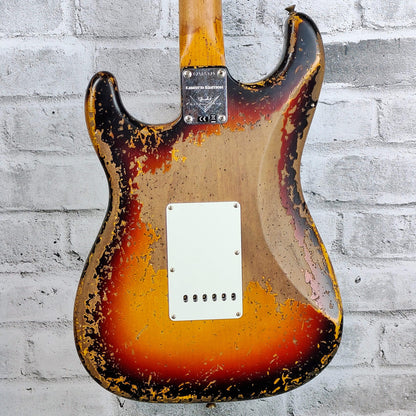 Fender Custom Shop Limited Edition Roasted ’61 Strat Super Heavy Relic, Flat-Lam Rosewood Fingerboard, Aged 3-Color Sunburst