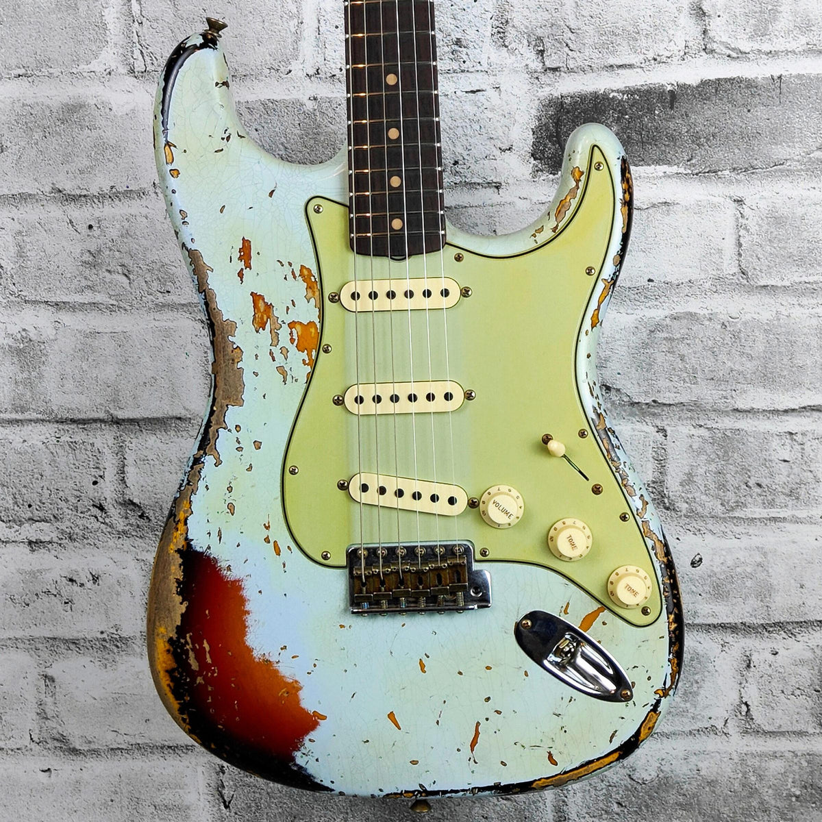 Fender Custom Shop '61 Strat Heavy Relic, Rosewood Fingerboard, Super Faded Aged Sonic Blue over 3-Color Sunburst