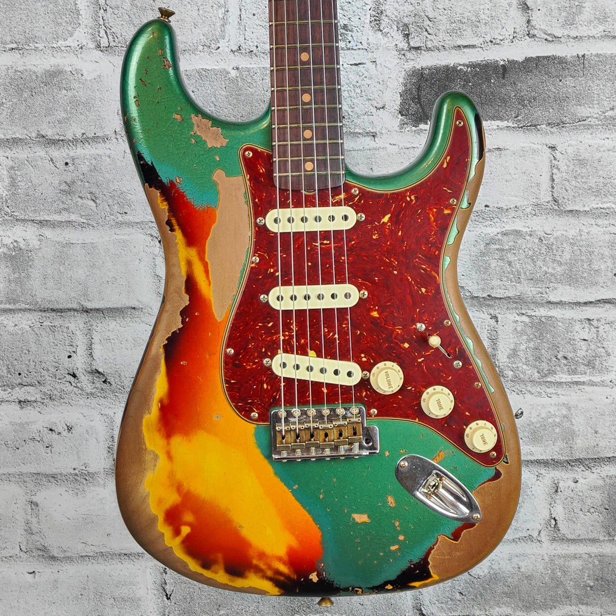 Fender Custom Shop Limited Edition Roasted ’61 Strat Super Heavy Relic, Flat-Lam Rosewood Fingerboard, Aged Sherwood Green Metallic over 3-Color Sunburst