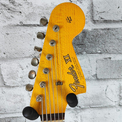 Fender Custom Shop Bass VI Journeyman Relic, Rosewood Fingerboard, Aged 3-Color Sunburst