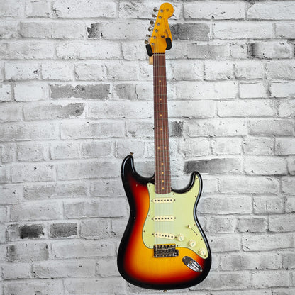 Fender Custom Shop '64 Strat Journeyman Relic, Rosewood Fingerboard, Target 3-Color Sunburst